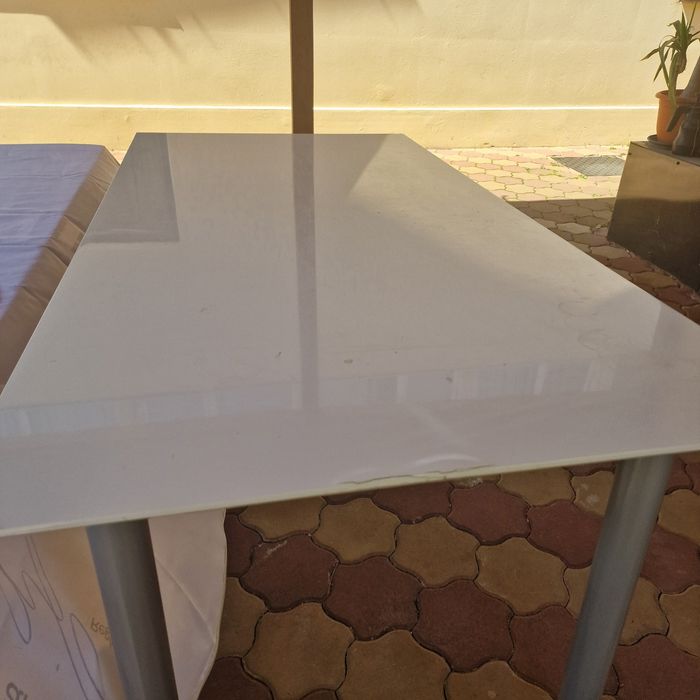 Masa din blat mdf cu picioare noi din inox