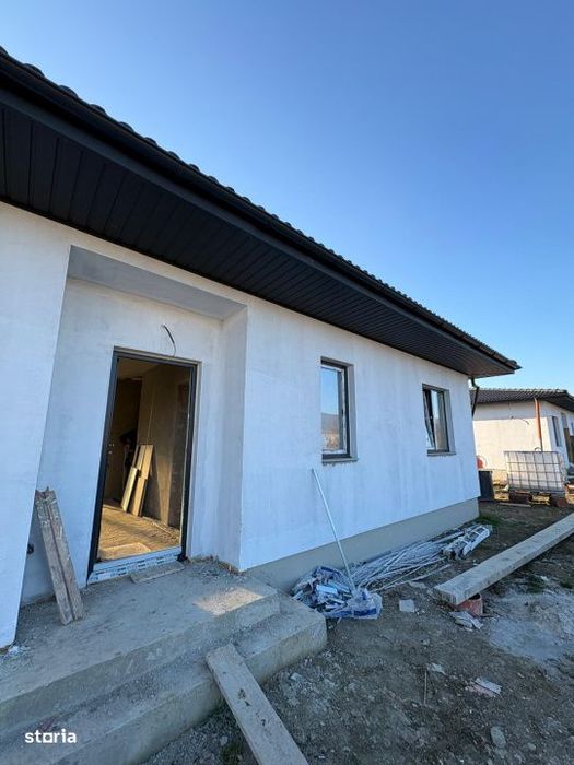Casa moderna pe un singur nivel | 110 mp utili | Incalzire in pardosea
