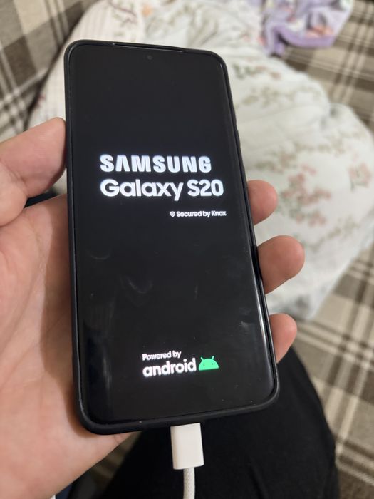 Продам Sumsung s 20