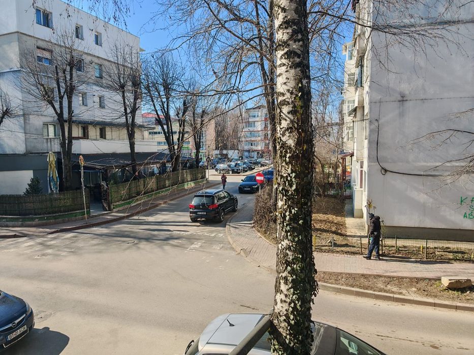 Închiriez apartament 2 camere