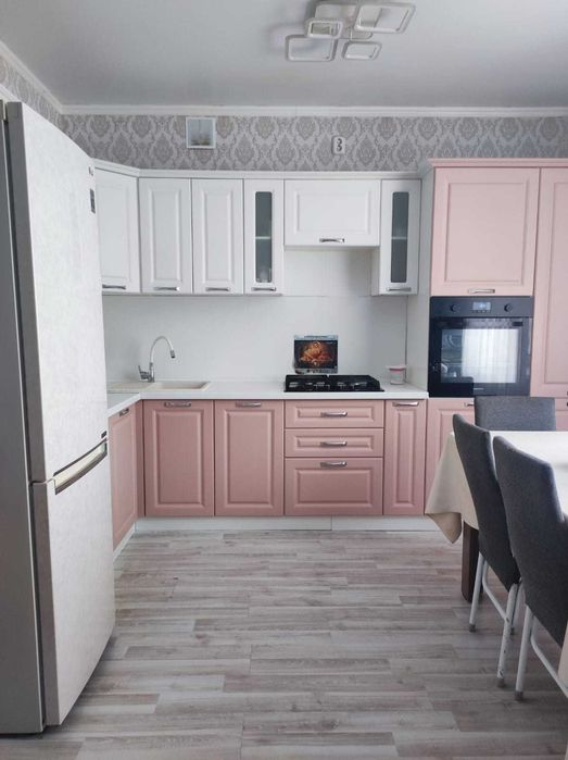 продам квартиру 8 мкр. евродвух