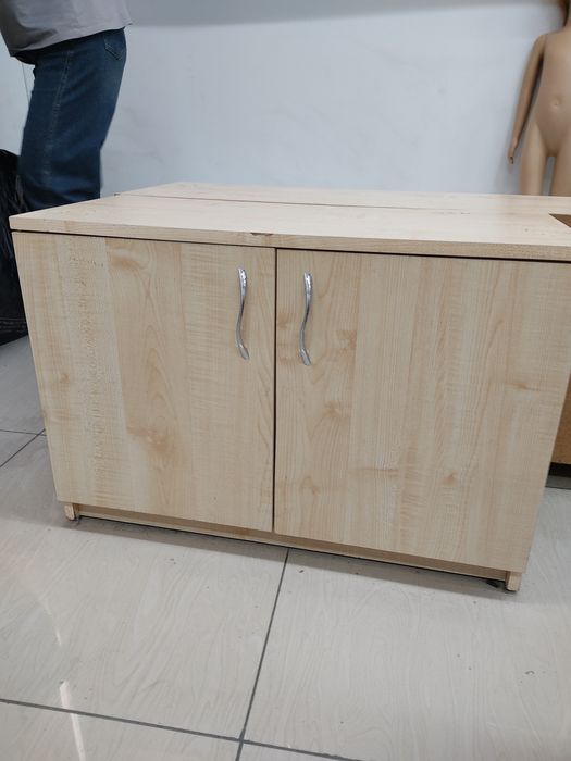 Продам тумбочки из ламината