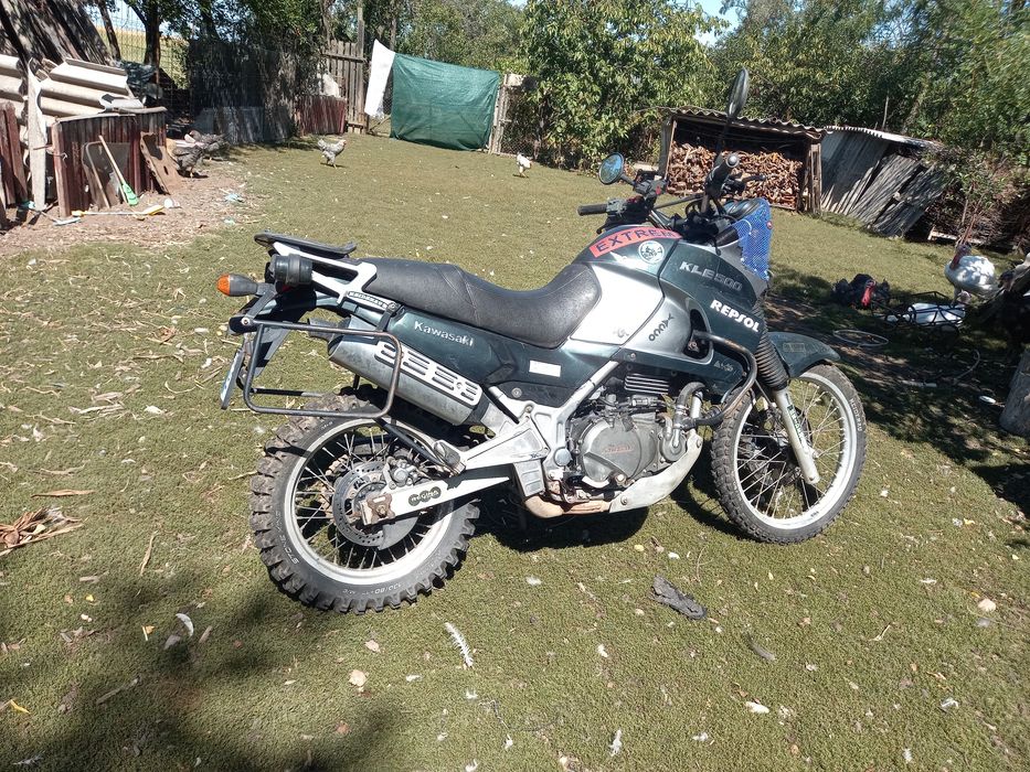 Vând  schimb motocicleta Kawasaki KLE 500 enduro cross aventura