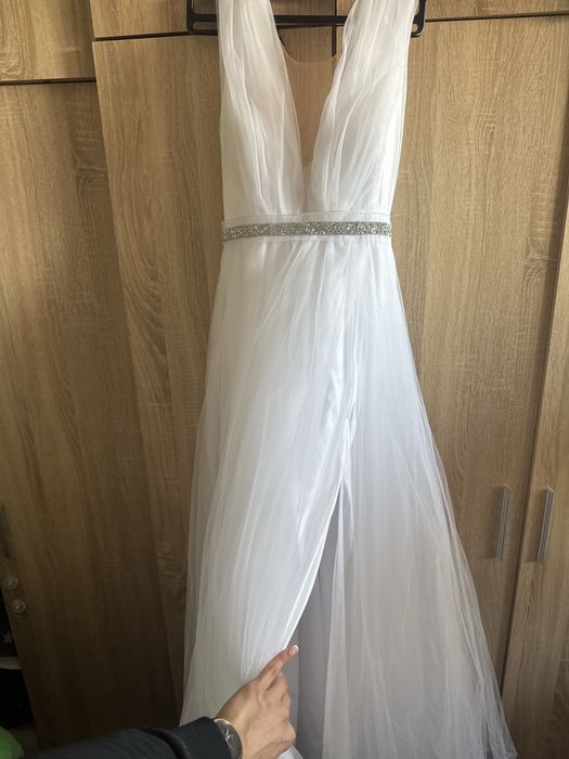 Сватбена рокля, с обувки и чанта