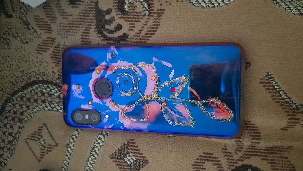 Продам Mi A2 Lite срочно