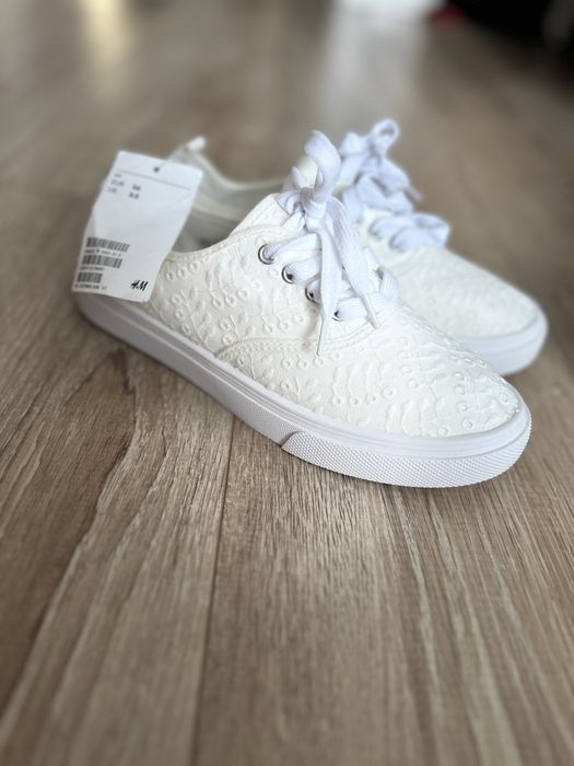 Новые кеды, полукеды H&M