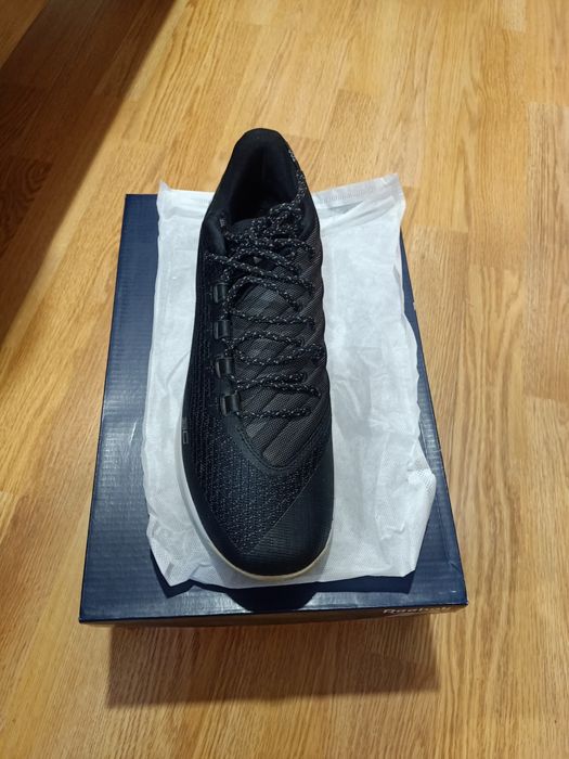 Vând semighete Underarmour Stephen Curry mărimea 45