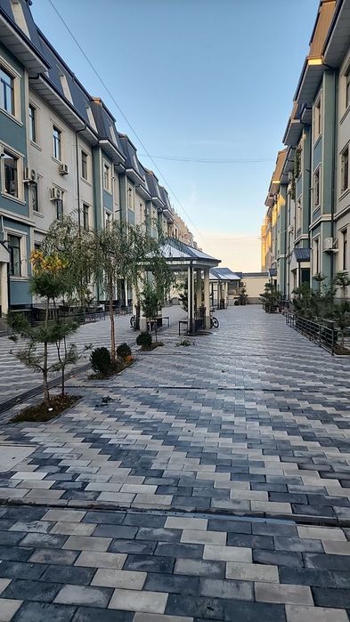 Алмазар район Замона новастройка 2комнатная новая ремонт 2етаж 66квм