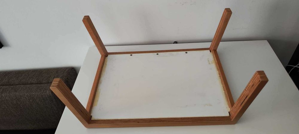 Măsuță cu oglindă