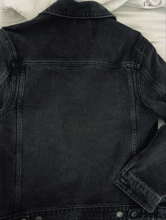 Джинсовая куртка "Bershka"  размер XS (Бангладеш)