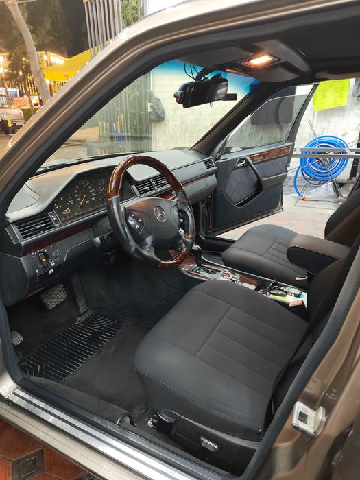 Mercedes W124 Ешка