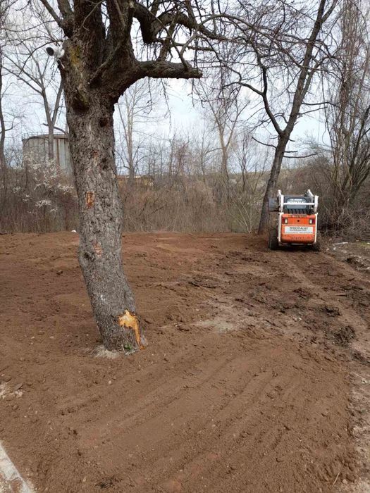 Услуги с Бобкат и Мини Багер Перник