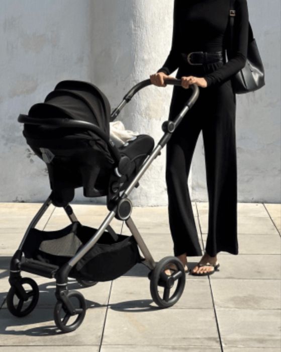 Столче за кола Avionault Anex Cosmo в гаранция 10г.адаптери за количка