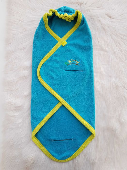 Чувалче одеяло за столче за кола