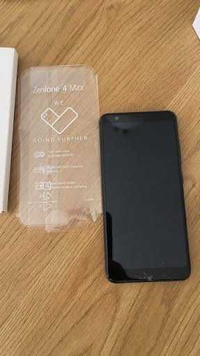 Телефон Asus Zenfone 4 Max