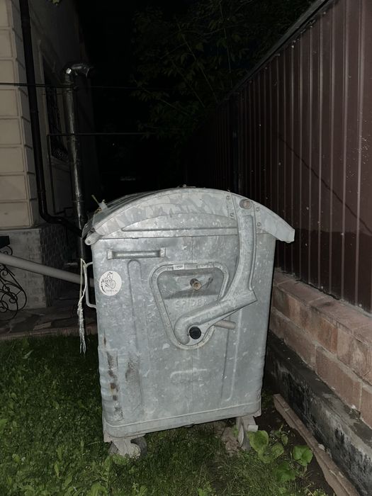 Мусорный бак