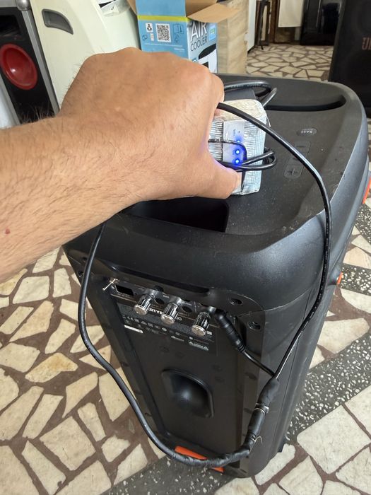 Jbl partybox 300 modificata