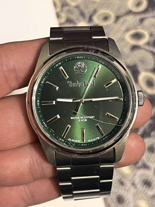 Часы timberland зеленого цвета