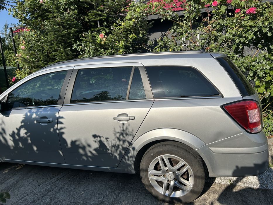 OPEL Astra 2011 — imagine 2