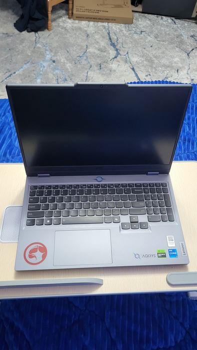 Laptop Gaming Lenovo LOQ 15IAX9, i5-12450HX, RTX 4060 8gb,  16GB, 1TB.