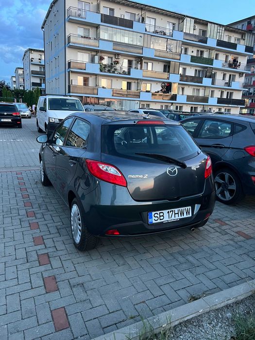 MAZDA 2 2009 — imagine 3
