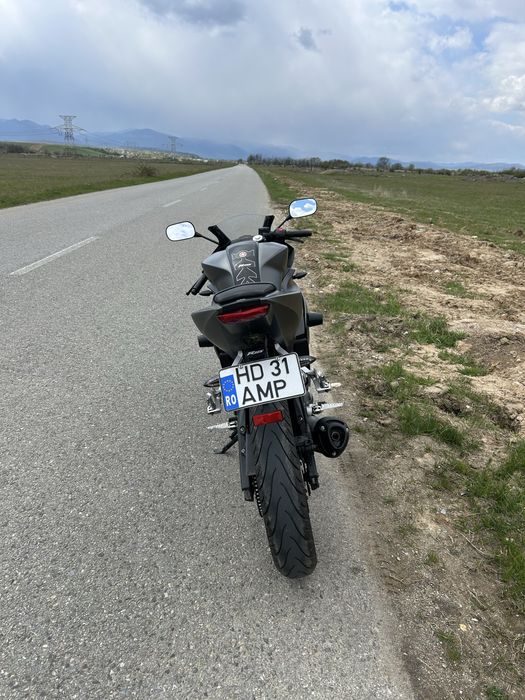 Yamaha YZF R125 (2015)