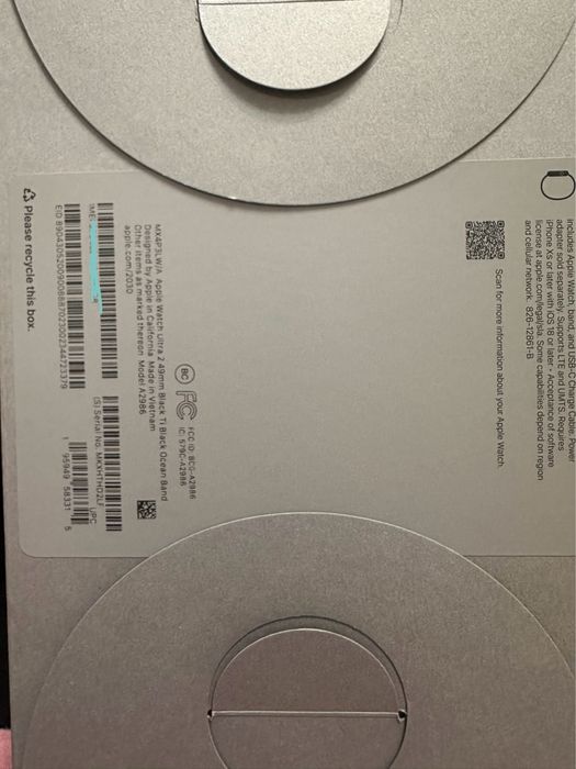 Apple Watch Ultra 2 Black Titanium 49mm (Black Ocean Band)