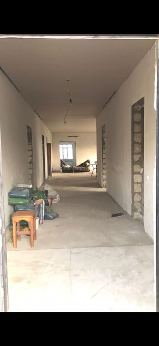 Продается 252кв.мт. 4х комн. черн. дом.