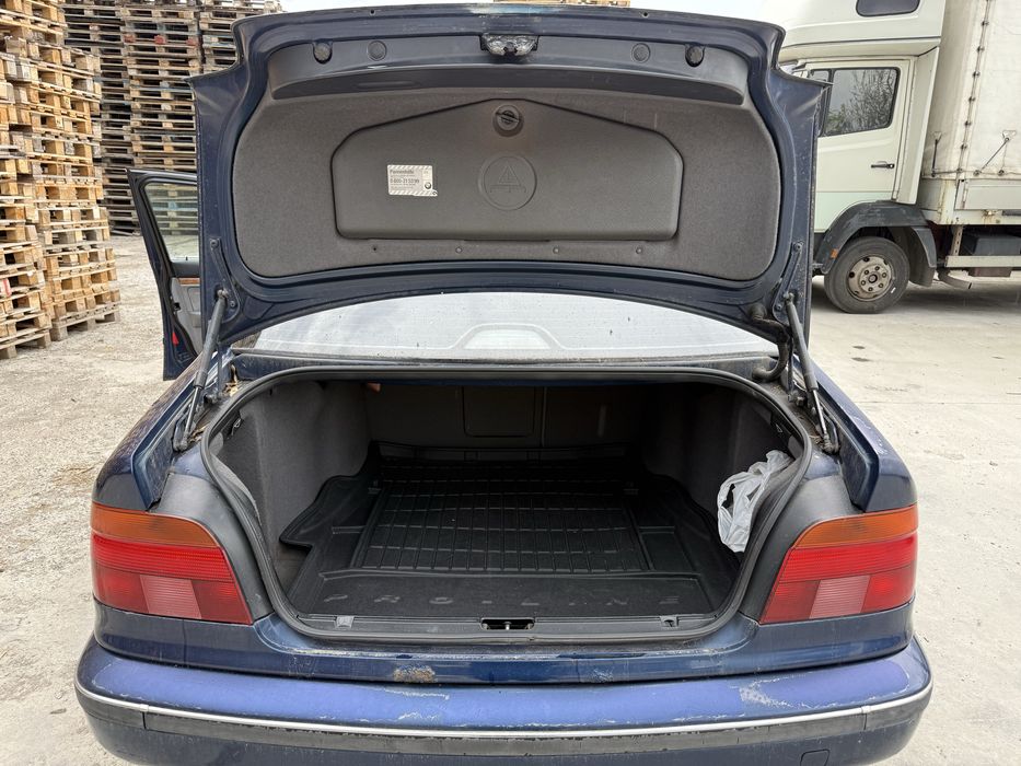 BMW e39 на части