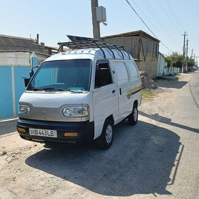 Damaz van sotiladi srochni xolati yaxshi yurib turgan moshina 3200$