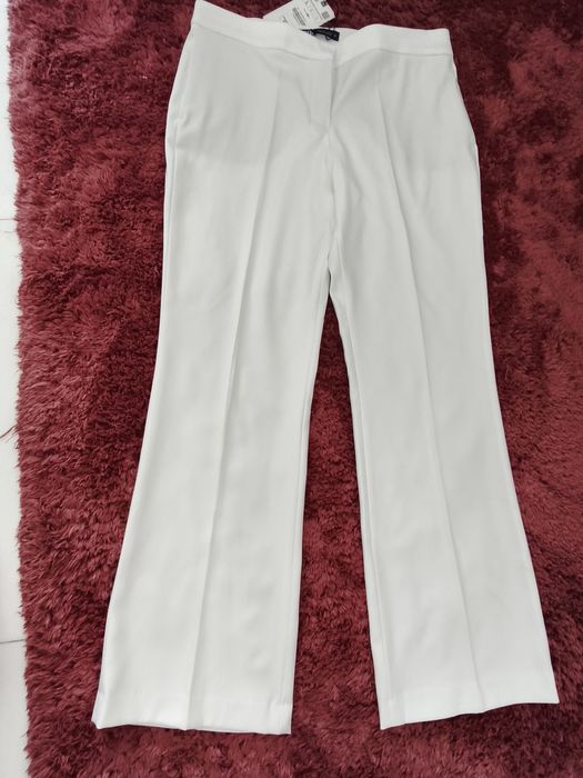 Pantaloni albi Zara mărimea L