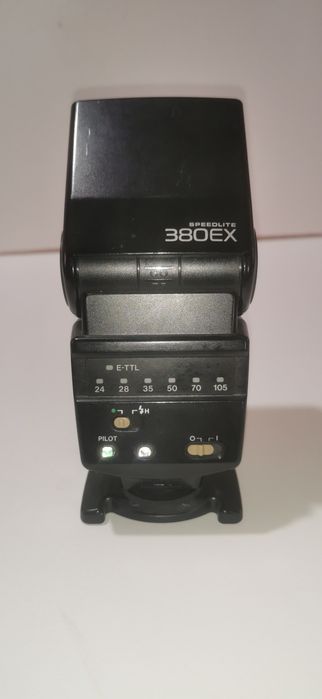 Светкавица Canon 380EX
