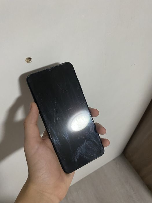 Самсунг A03s разбитый