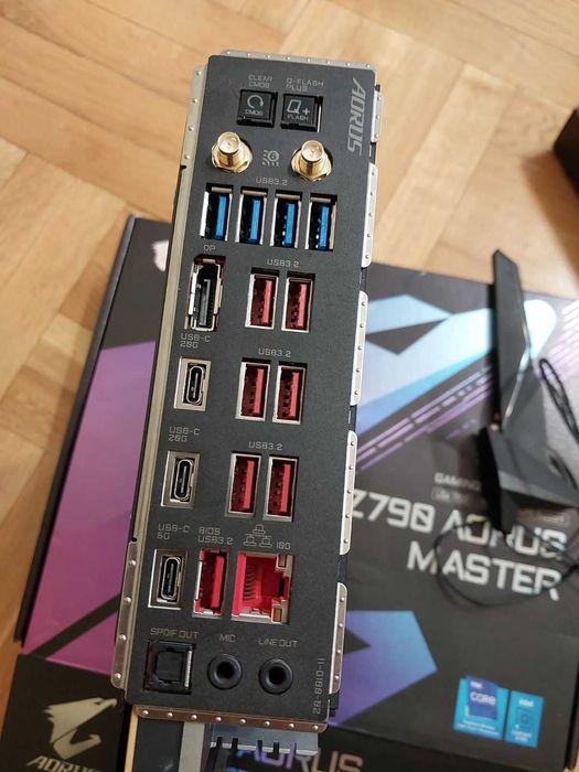 Gigabyte Z790 Aorus Master Wi-Fi DDR5