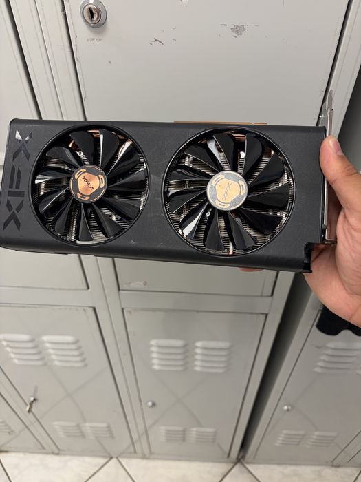 Vand Rx 5500 xt 8 gb