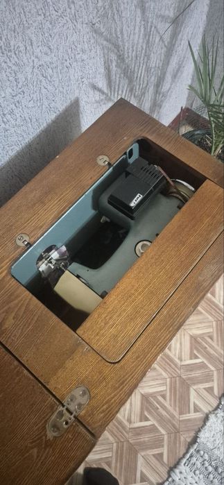 Продаются швейные машинки и оверлок!