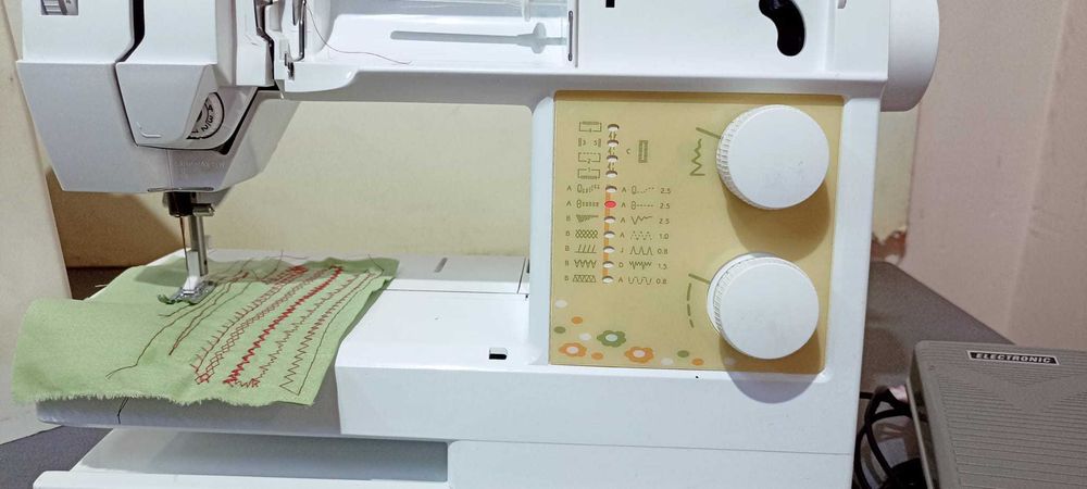 Masina de cusut Husvarna Viking