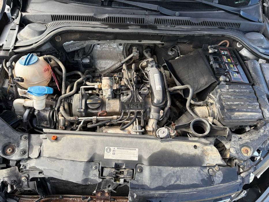 Dezmembrez VW Jetta MK6 1.2 TSI CBZB 105 cai cutie de viteze manuala cod LHY cod culoare LD7X 2011