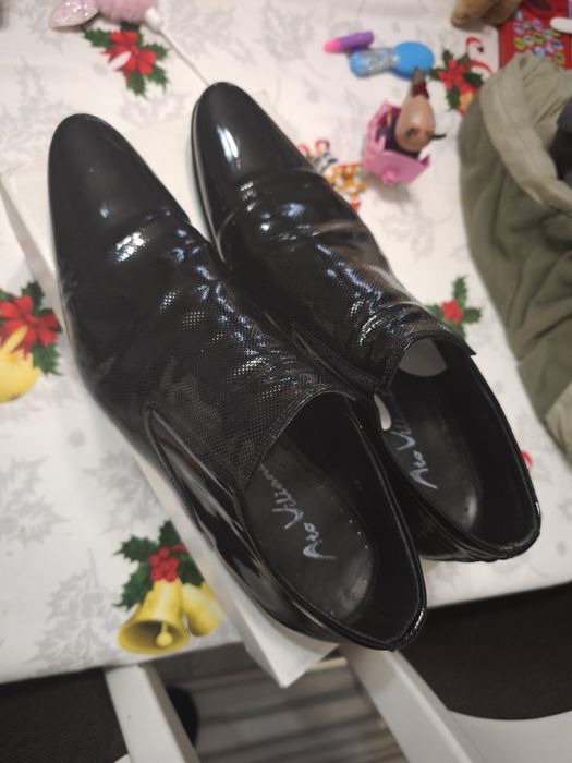 Официални обувки