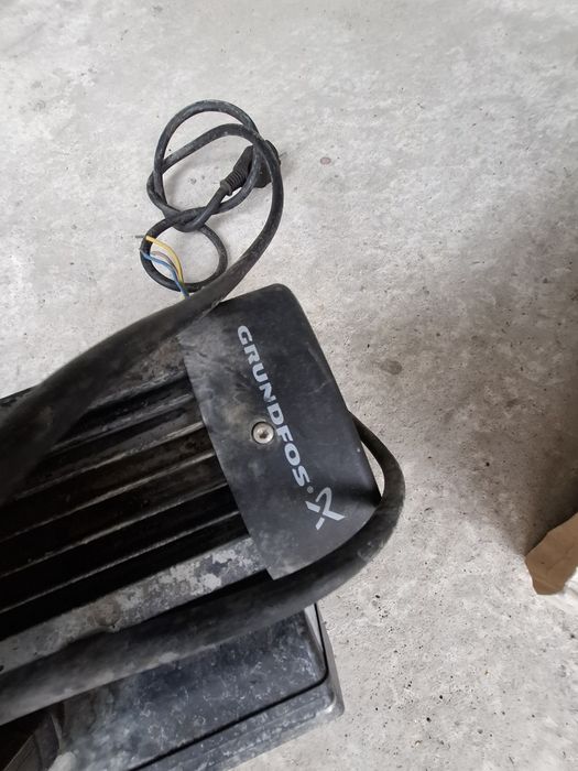 Помпа grundfos ..