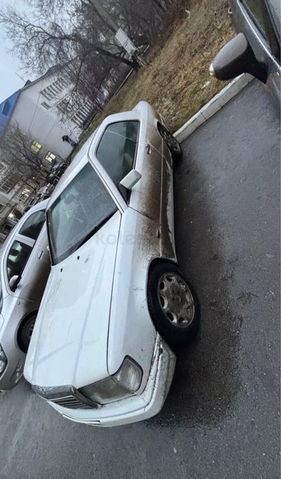 Продам мерседес С124