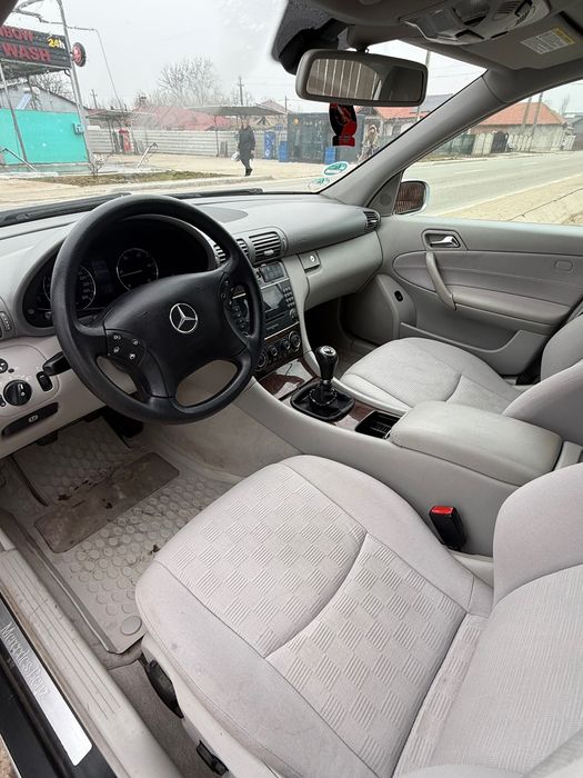Mercedes benz c200