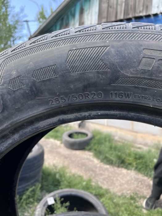 Комплект шин 285/50/20