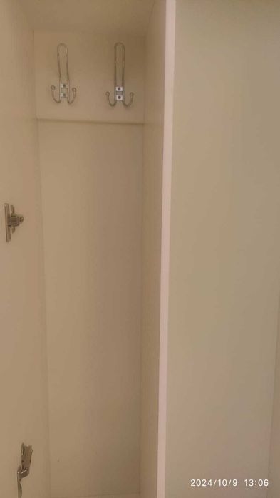 Продаются шкафы и тубмы