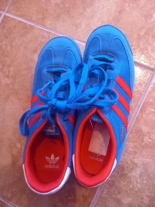 Adidași adidas mărimea 38
