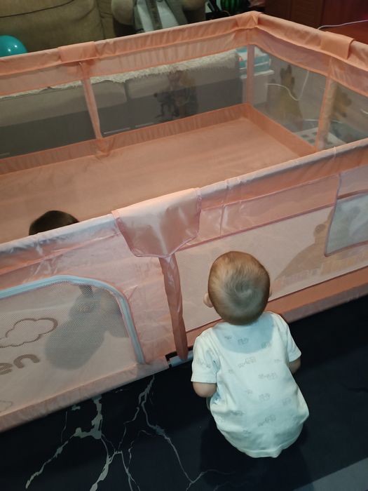 Продам новый игровой манеж