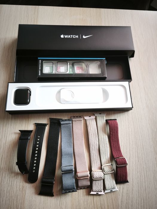 Часовник Apple Watch Nike  SE 40mm  SG MKQ33BS/A