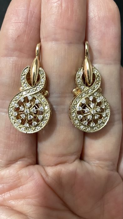 Золотые серьги.Золото 585