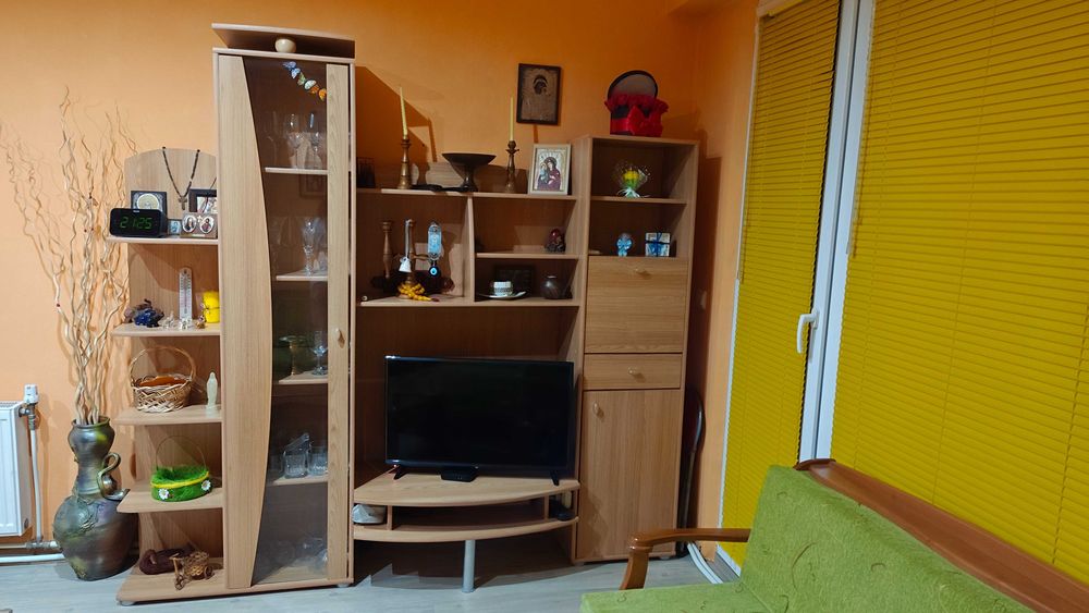 Холна дървена секция