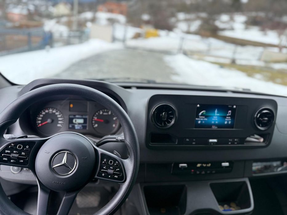 Mercedes sprinter